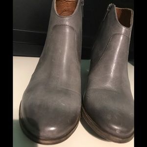 Frey boots-nwob
